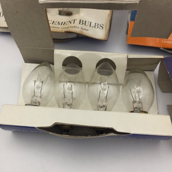 Merry Brite Holiday Time C7 Clear Glass Light Bulbs 120V Candelabra Base 4 Pack - Picture 4 of 6